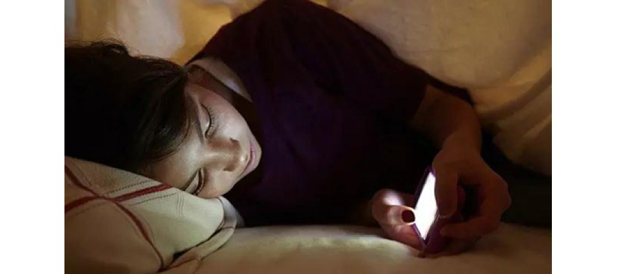 Ketahui Batas Minimal Usia Anak Anda Boleh Gunakan Smartphone